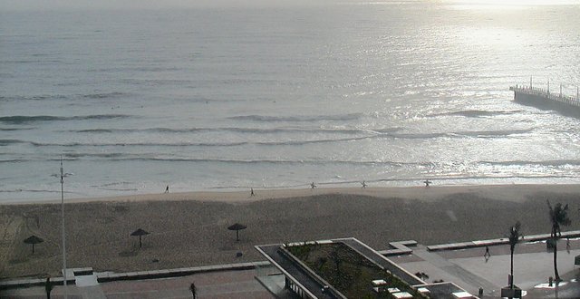 durban surfing beach 2026/01/13 09h00
