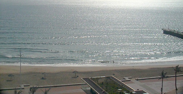 durban surf cam 2025/12/01 08h00