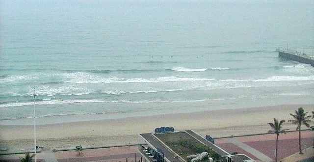 durban wave webcam 2025/12/15 06h00