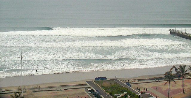 durban surfing 2026/01/14 09h00