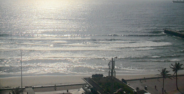 durban wave webcam 2025/12/15 08h00