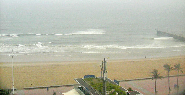 durban surfcam 2026/01/02 19h00