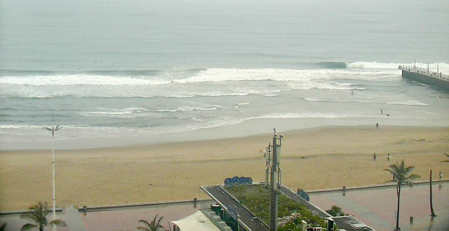 durban surfcam 2026/01/02 07h00