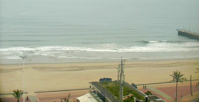 durban wave pic 2025/12/18 06h00