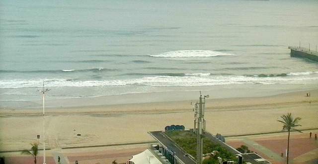 durban beach 2026/02/12 05h00