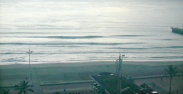 durban HD surf cam pic 2025/12/08 05h00