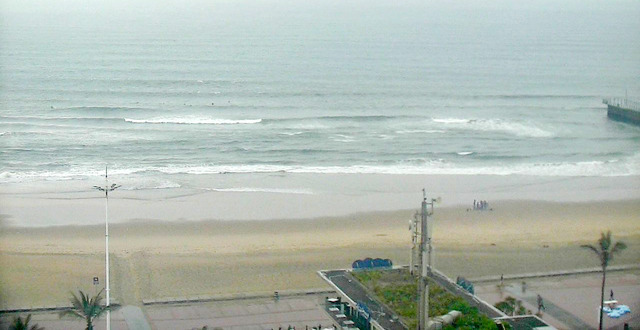 durban surf cam pic 2025/10/07 08h00