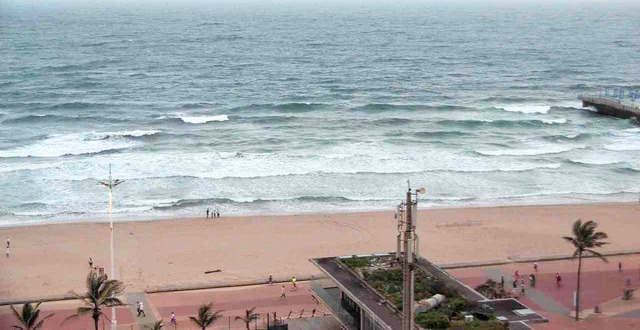 durban swell 2025/12/22 19h00