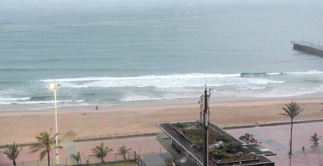 durban swell south africa 2025/11/24 08h00