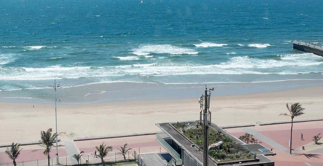 durban wave photo 2025/12/05 11h00