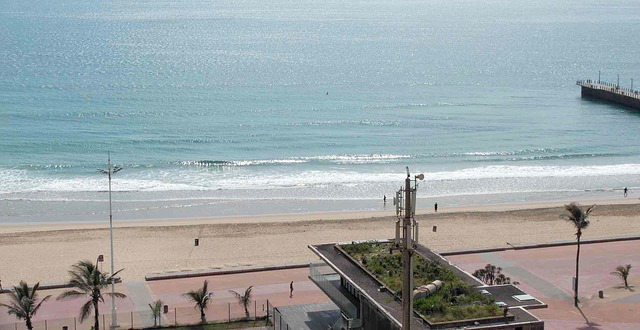 durban surf cam pic 2026/01/07 09h00